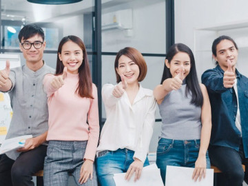 Nghề mới đầy tiềm năng không yêu cầu bằng cấp, kiếm bội tiền nhờ gấp quần áo cho giới siêu giàu