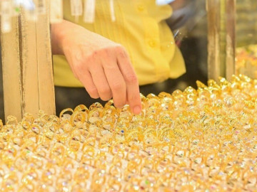 Giá vàng bất ngờ tăng mạnh