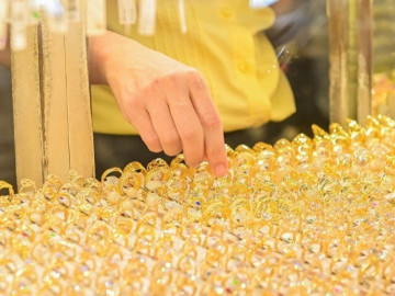 Giá vàng tăng giảm khó lường