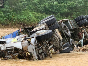 Tìm thấy vật bất ly thân của tài xế xe đầu kéo mất tích ở Quảng Trị