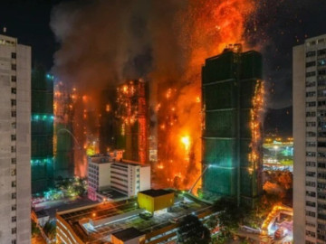 Vụ cháy khu chung cư ở Hồng Kông (Trung Quốc): Thương vong tăng mạnh, ba người bị bắt giữ vì nghi ngộ sát