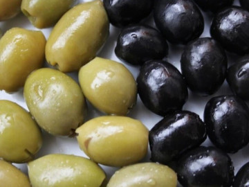 Loại quả chín vào mùa đông được xem là "vua thanh đờm", thêm vào món canh càng ngon và tốt cho hệ hô hấp mùa lạnh