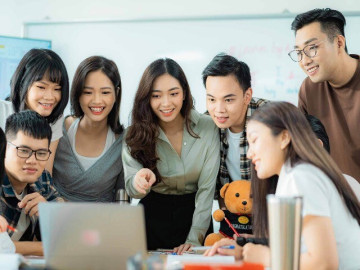 5 nghề tay trái giúp bạn “giàu lên trông thấy”, ai cũng có thể làm, không lo bị xóa sổ bởi AI