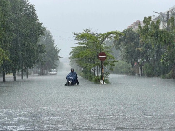 Mùa mưa bão 2025 phá vỡ nhiều kỷ lục: Chuyên gia kể thời điểm dự báo "căng não" nhất