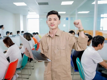 6 nghề chỉ cần giỏi công nghệ là hái ra tiền, đồng hành cùng AI, bỏ túi hàng trăm triệu đồng mỗi tháng