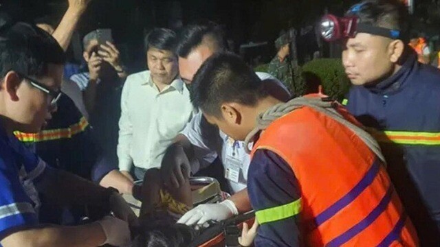 Công an vượt lũ đưa bé 3 tuổi hóc dị vật đi cấp cứu kịp thời