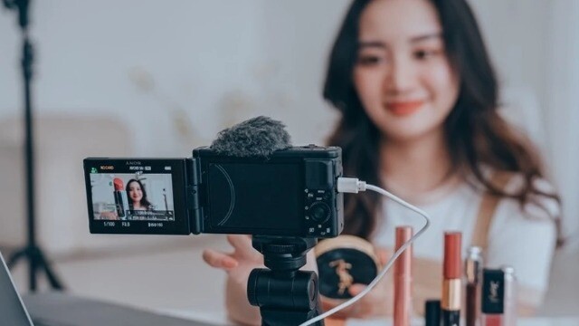 Người livestream bán hàng phải xác thực danh tính theo VNeID