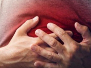 Người đàn ông phát hiện ung thư vú sau một năm sờ thấy khối u bất thường