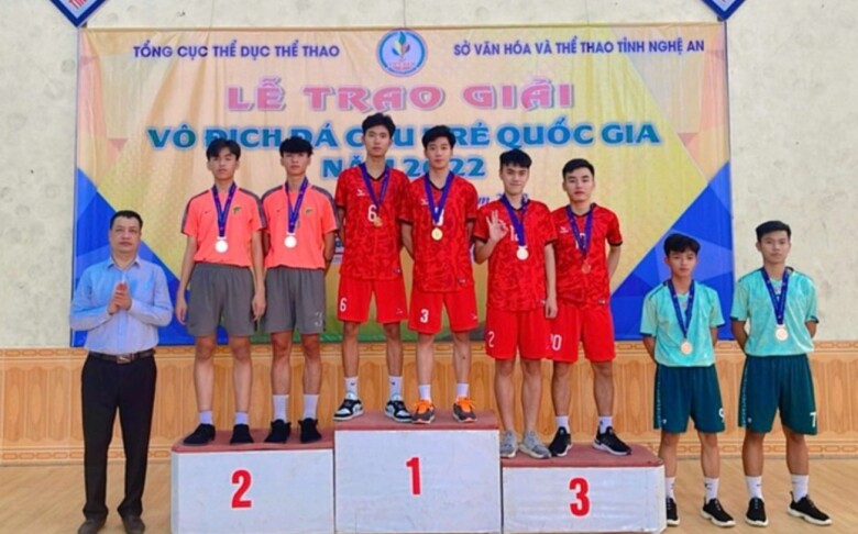 Gia Huy từng giành chức vô địch đá cầu nội dung đôi nam toàn quốc năm 2022.