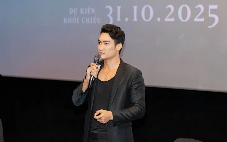 Trong vai diễn mới ở Bịt Mắt Bắt Nai, Lương Gia Huy sẽ có những cảnh nóng, kể cả khỏa thân.