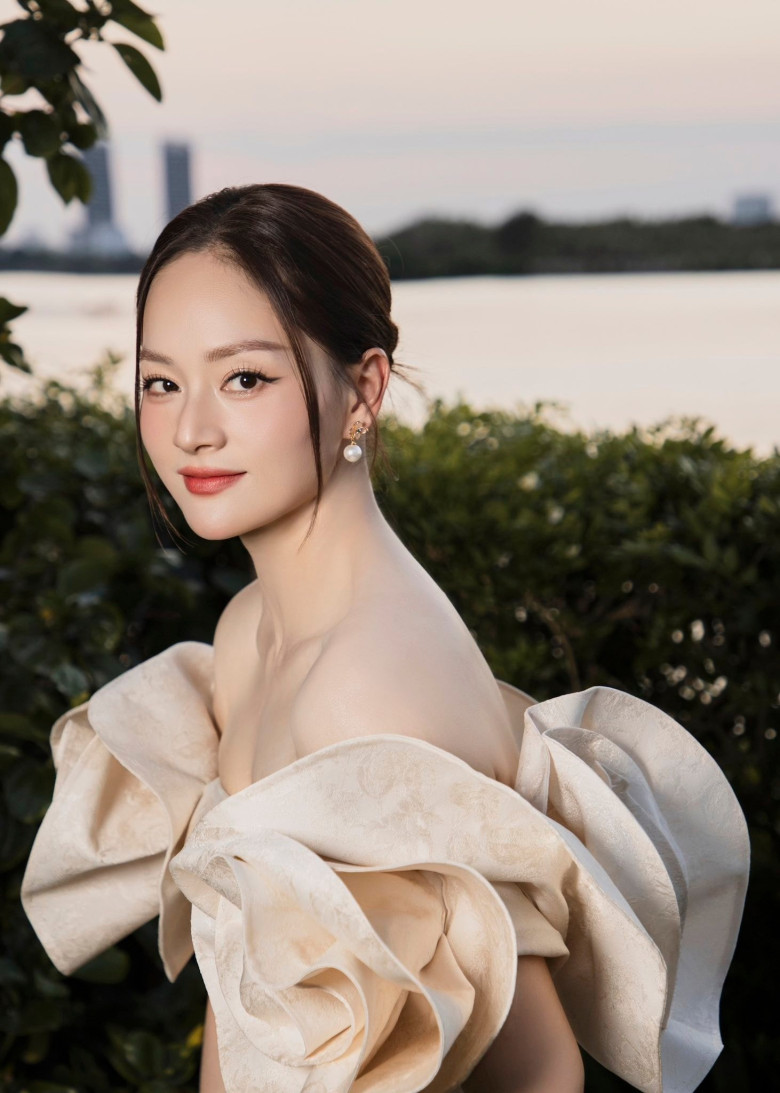 Lan Phương mạnh mẽ trong từng vai diễn lẫn ngoài đời thường.