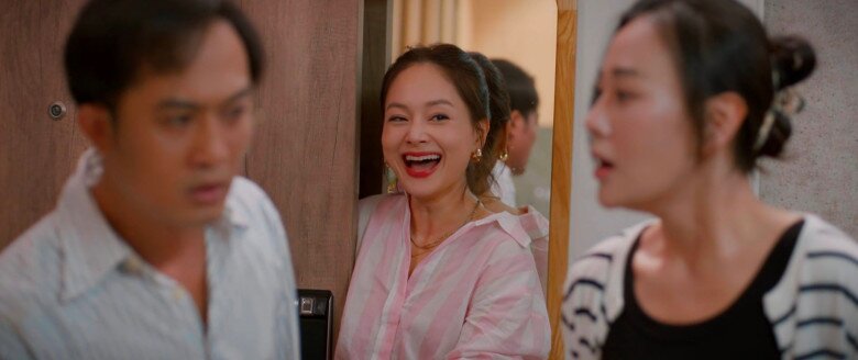 Gió Ngang Khoảng Trời Xanh: Phương Oanh nghẹn ngào muốn ly hôn khiến khán giả amp;#34;đau theoamp;#34;, amp;#34;con traiamp;#34; nói thương amp;#34;bố mẹamp;#34; - 2