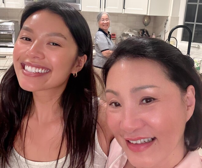 Vicky Phương Vân - con gái cả của Hồng Đào - vừa đón tuổi 29.