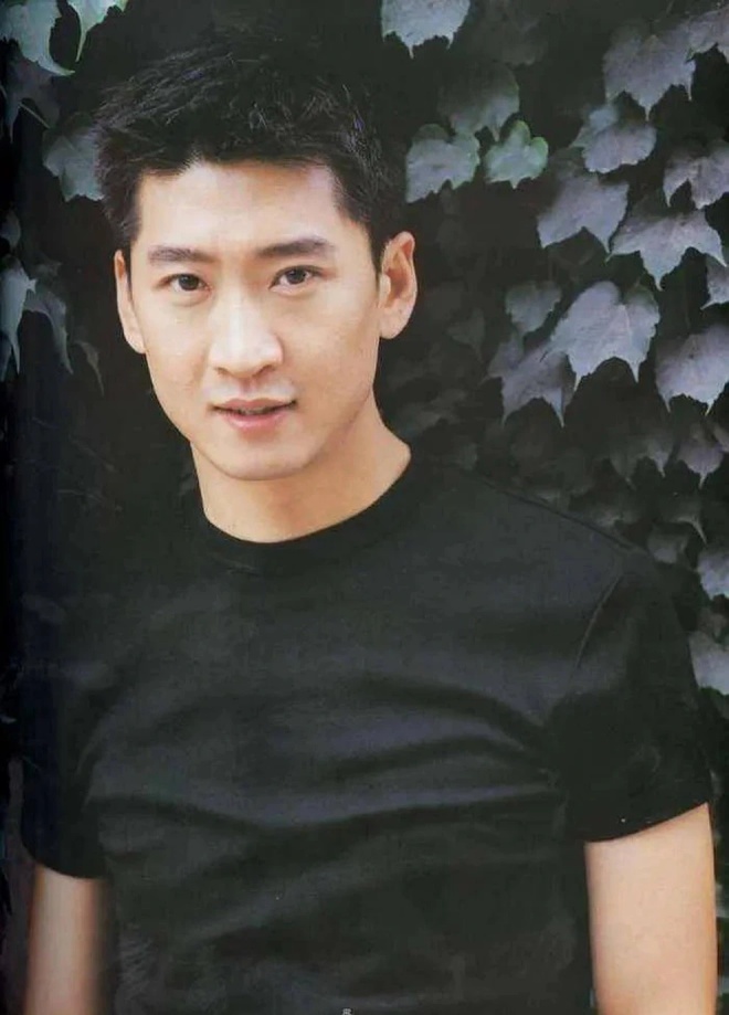 Châu Kiệt bỏ phố, bỏ showbiz về quê làm nông dân sau những bê bối và bị mọi người quay lưng.