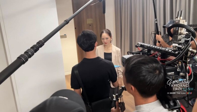 amp;#34;Cảnh nóngamp;#34; của Doãn Quốc Đam - Lan Phương hút 3 triệu lượt xem, màn tắm bị so sánh với tổng tài Hàn, Trung - 6