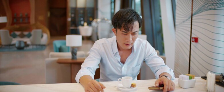 Anh rơi nước mắt khi nhớ tới vợ.