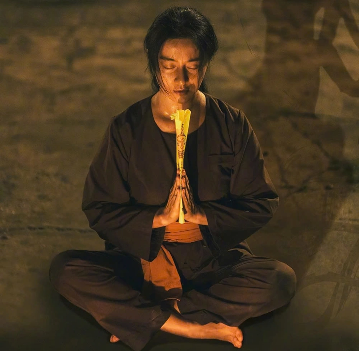 Phạm Băng Băng hóa thân thành nữ nông dân góa chồng, có khả năng trừ tà.