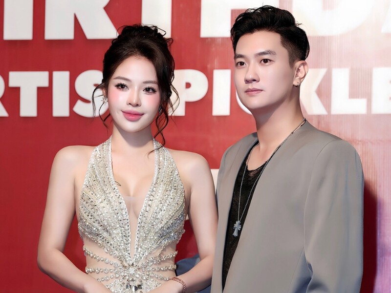 Diễn viên Anh Tuấn (sinh năm 1990) là gương mặt quen thuộc với khán giả qua nhiều bộ phim như "Phố trong làng", "Trái tim có nắng", "Gạo nếp gạo tẻ", "Ngược chiều nước mắt",...