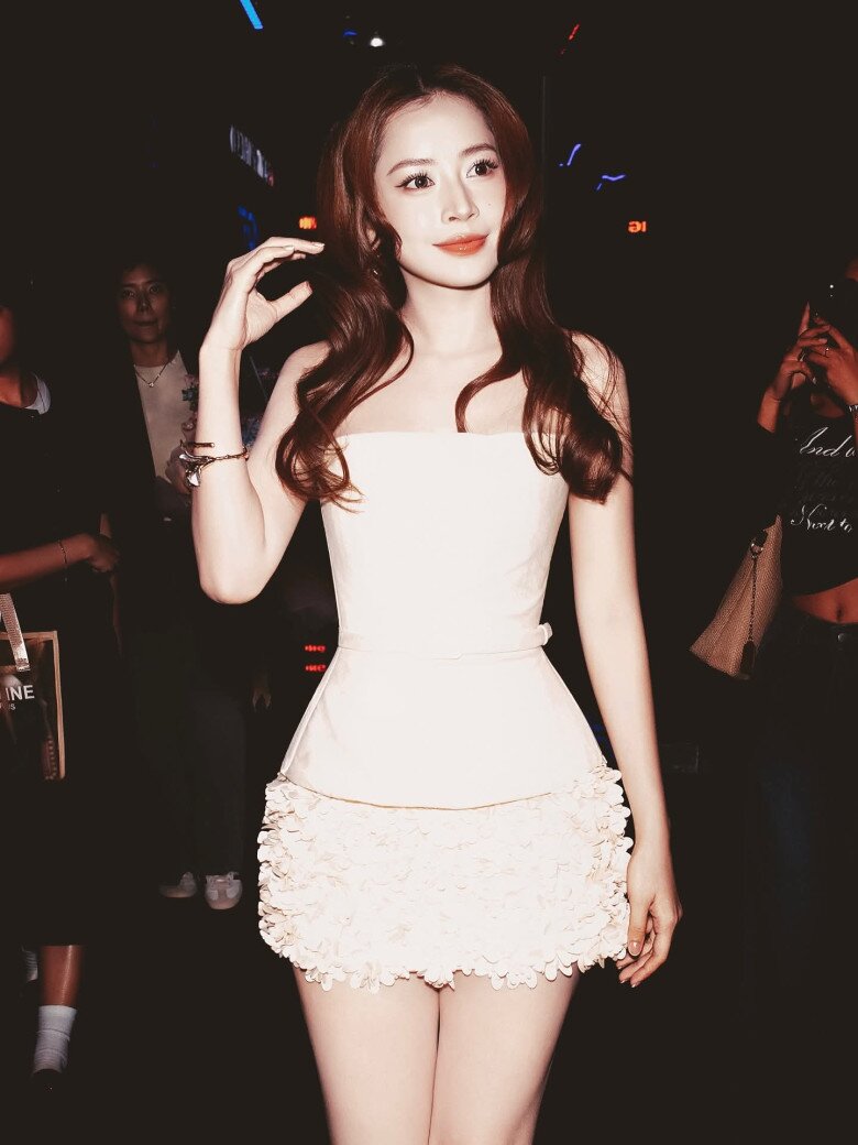 Chi Pu là mỹ nhân đa năng của làng giải trí Việt.