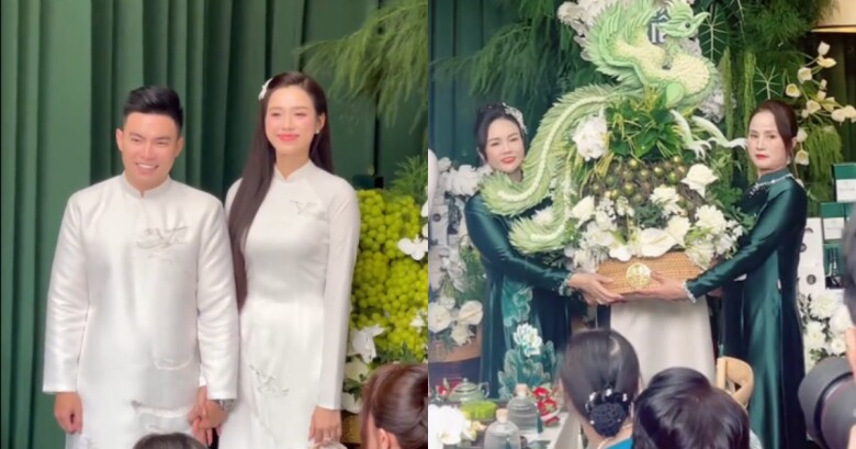 Mẹ chồng của nàng hậu tự tay trao tráp sính lễ cho nhà thông gia.