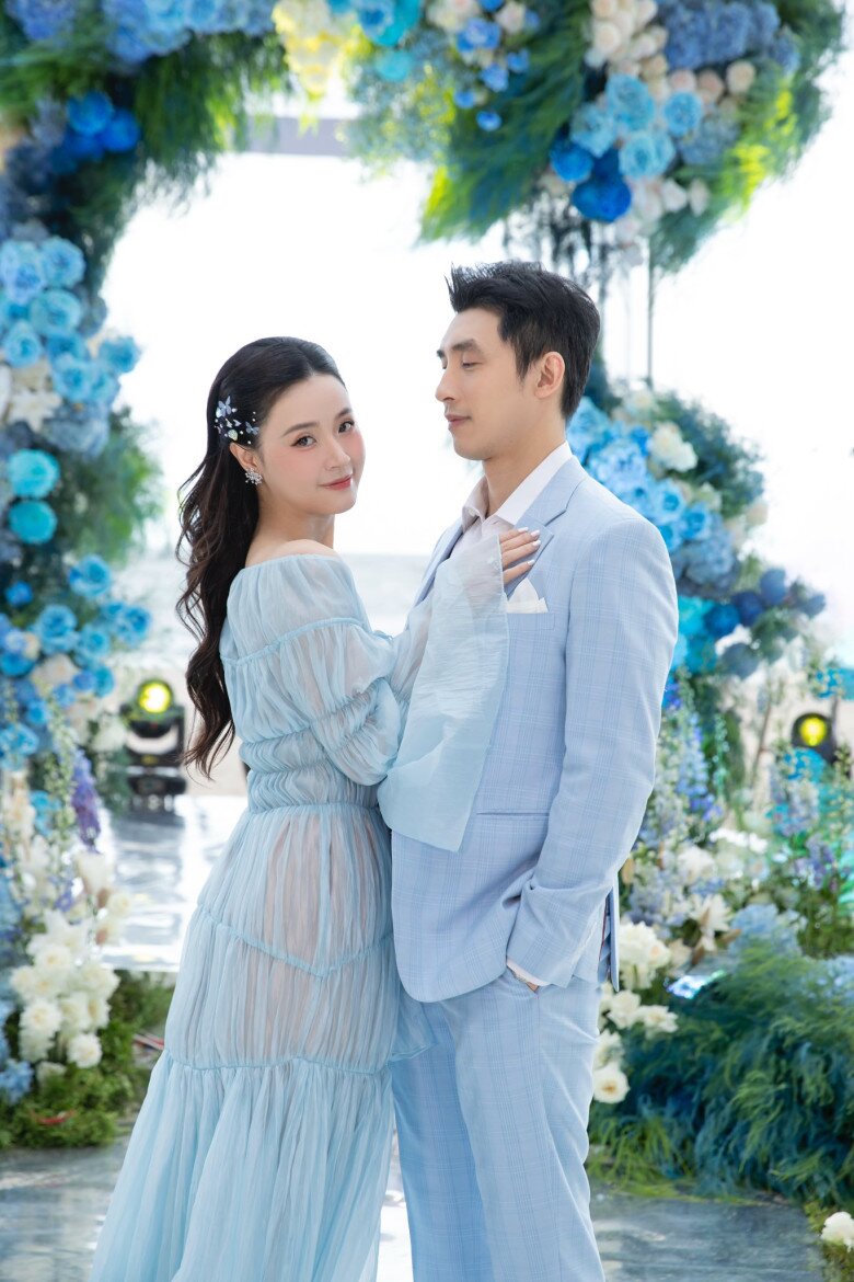 Midu và Minh Đạt có cuộc sống đầy hạnh phúc sau khi kết hôn.