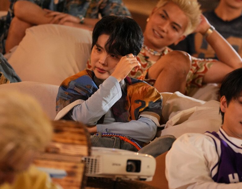 Phần chia sẻ của các anh trai khiến khán giả xúc động.