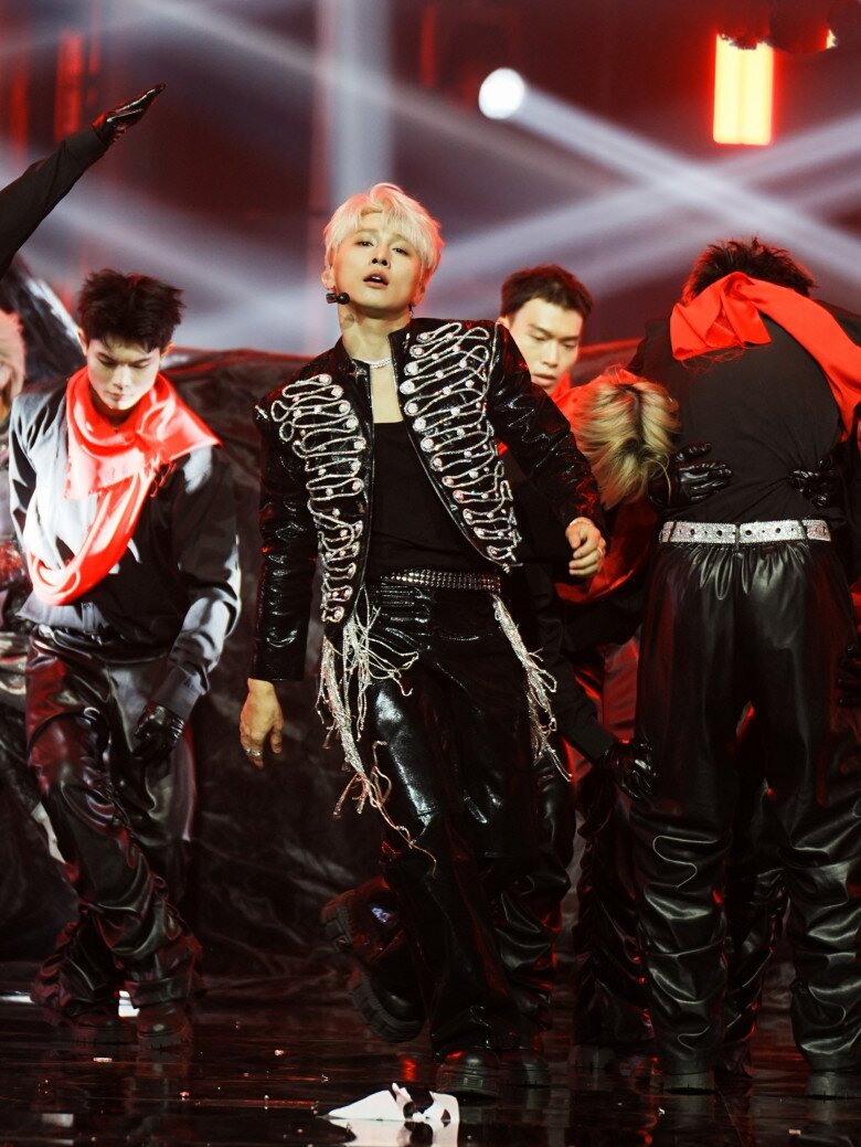 anh trai say hi tập 4 đội b ray và negav giành chiến thắng em xinh pháo công khai người yêu trên sân khấu - 3