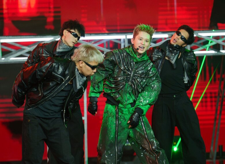 anh trai say hi tập 4 đội b ray và negav giành chiến thắng em xinh pháo công khai người yêu trên sân khấu - 8