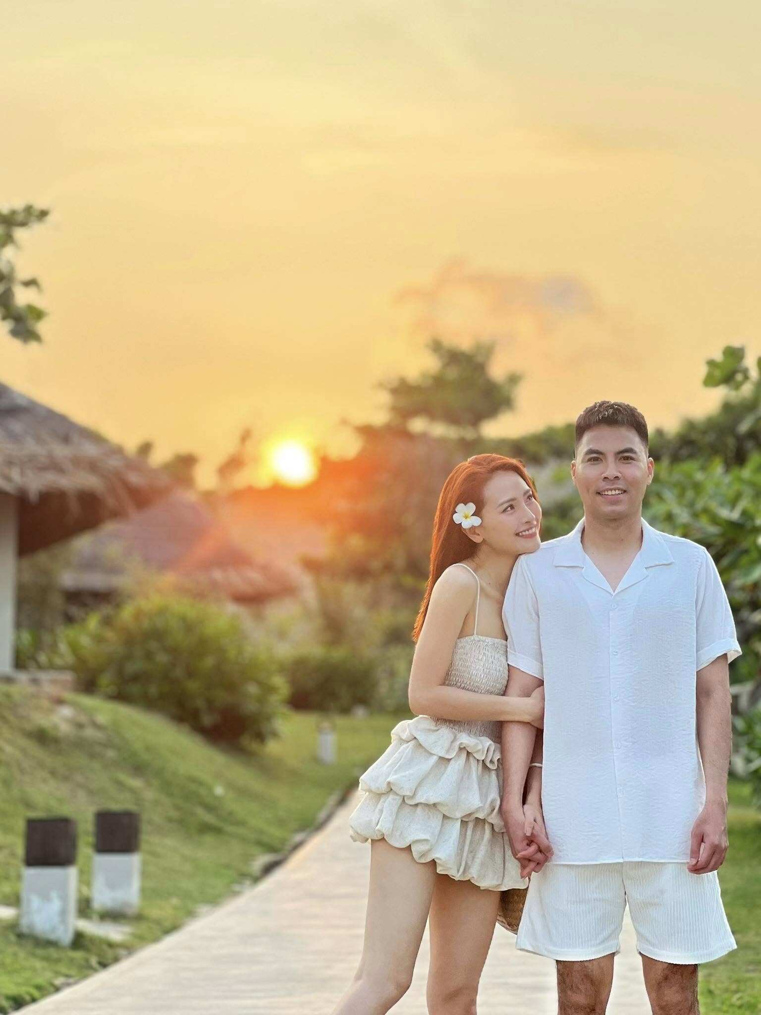 Chuyện tình của cặp đôi nhận được nhiều sự quan tâm của khán giả.