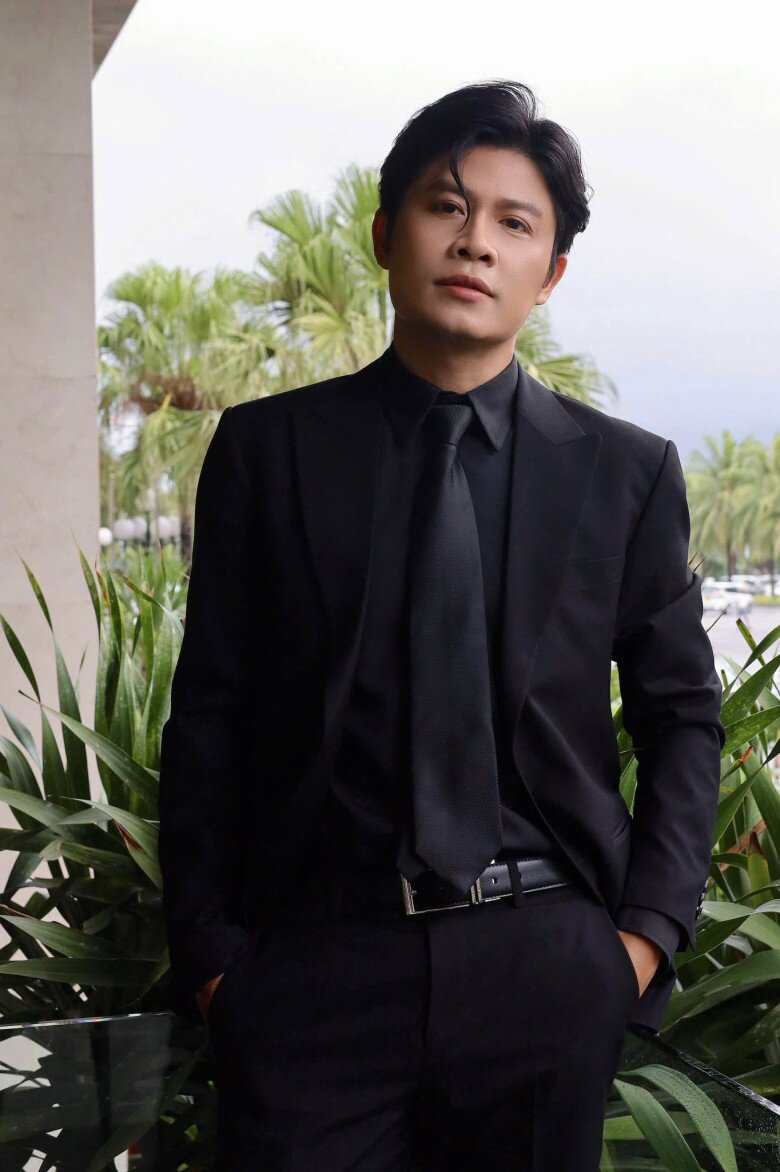 Nguyễn Văn Chung thừa nhận khó có thể viết được 1 bài hát bùng nổ như Viết tiếp câu chuyện hòa bình.