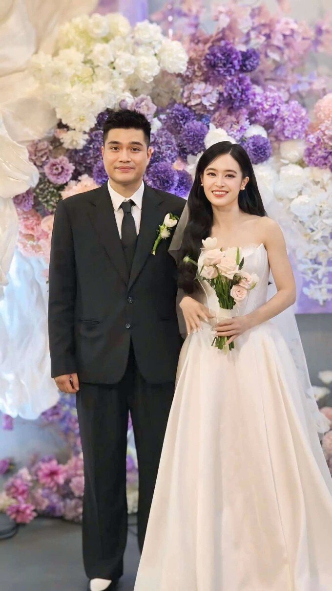 Thiên Tú tổ chức đám cưới với ông xã kém 7 tuổi, cũng là 1 TikToker nổi tiếng.