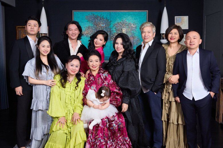 Thanh Lam và Quốc Trung cùng gia đình mới ứng xử văn minh với nhau.