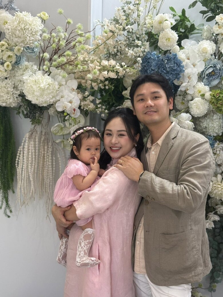 Gia đình hạnh phúc của Thiện Thanh - con gái chung của diva Thanh Lam và chồng cũ Quốc Trung.