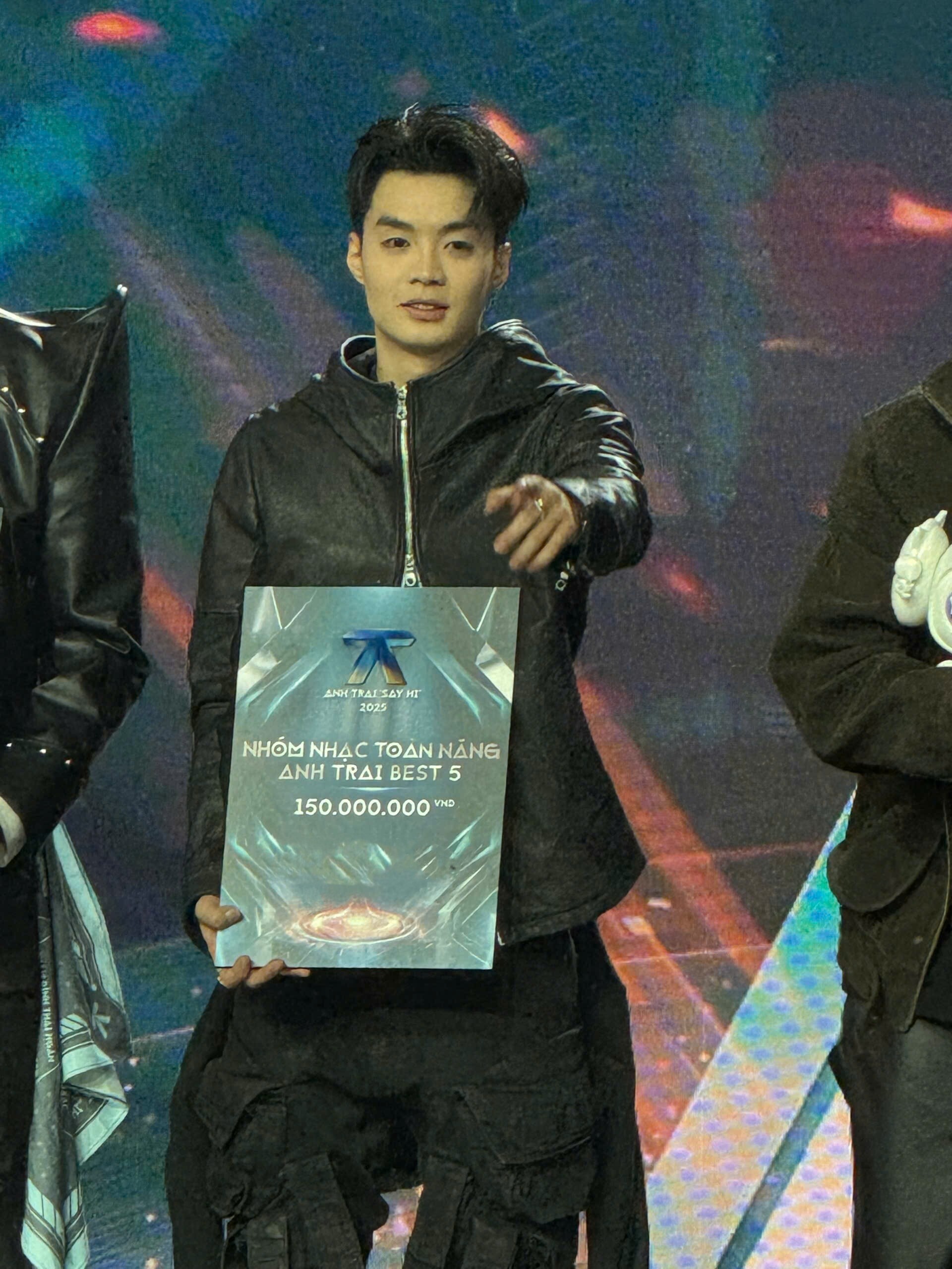 Negav lên ngôi Quán quân “Anh trai say hi” mùa 2