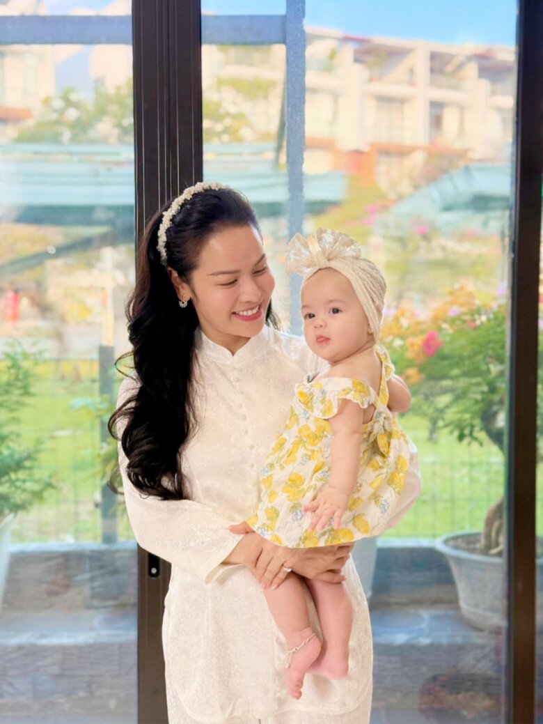 Nhật Kim Anh làm thụ tinh trong ống nghiệm để có con thứ 2.