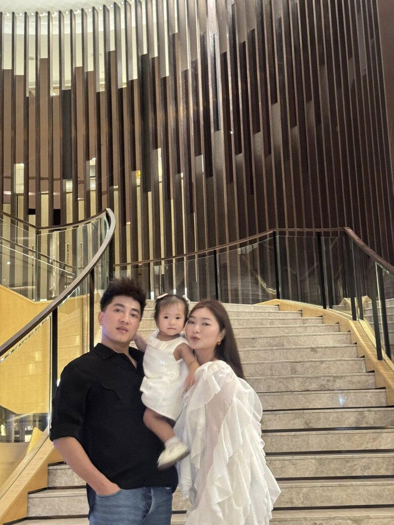 Kể từ khi công khai, Thanh Trúc và Châu Khải Phong thoải mái chia sẻ hình ảnh bên nhau hơn.