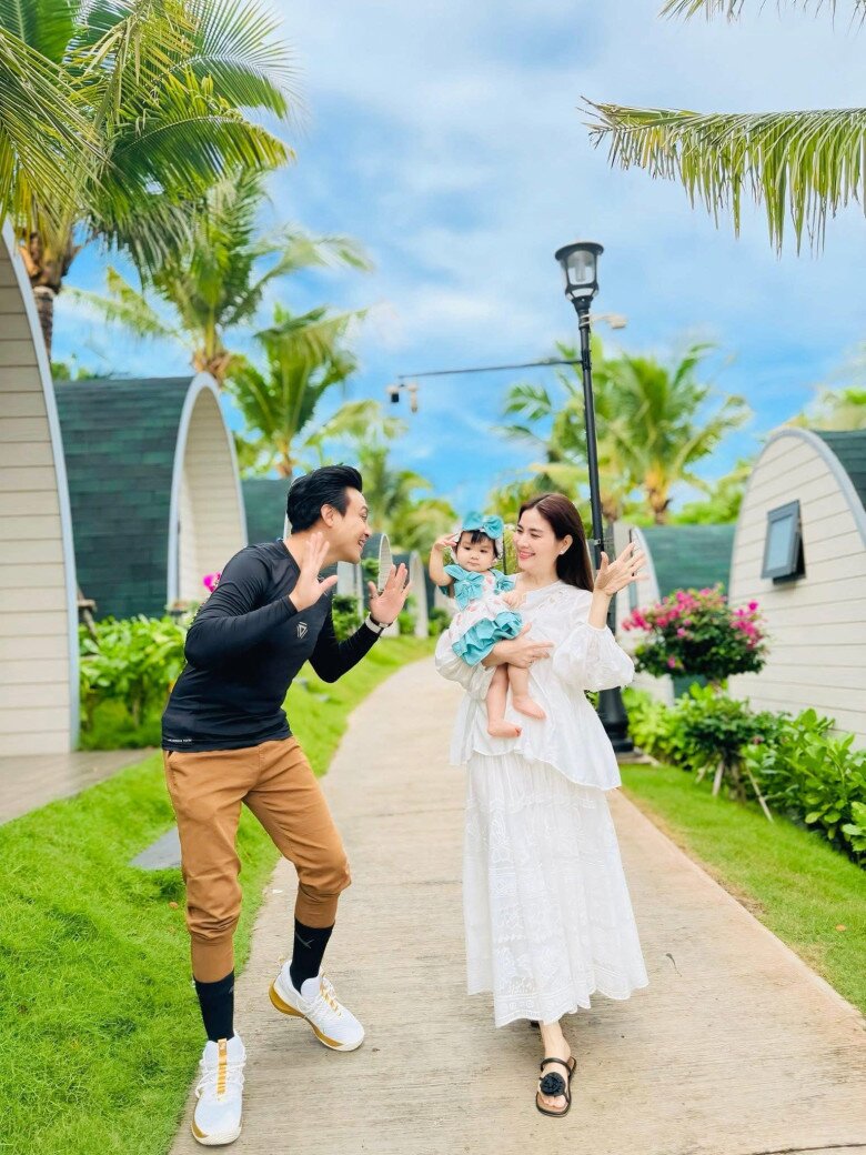 Cặp đôi trải qua hành trình đầy gian nan trong suốt 8 năm để tìm con.