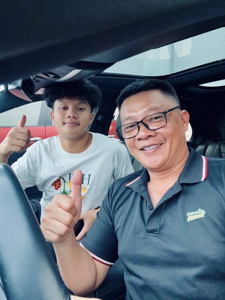 Con trai đầu lòng của BTV Quang Minh hiện đang du học ở Canada.