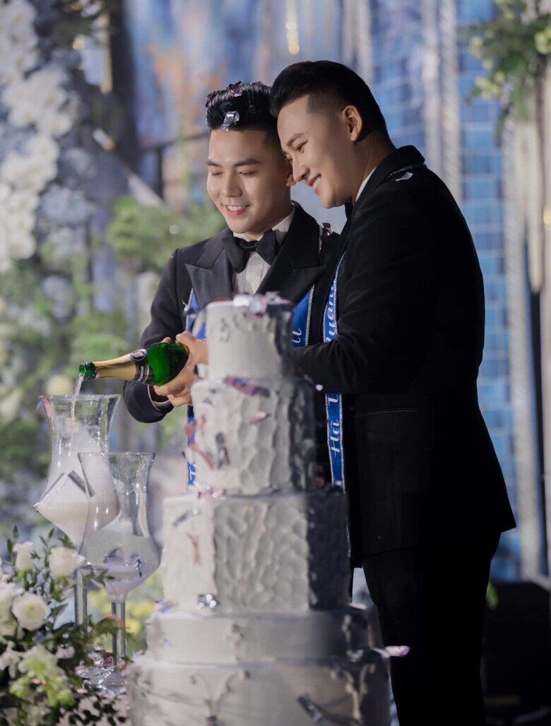 Cặp đôi đã tổ chức 3 đám cưới hoành tráng hồi cuối năm 2024 tại Đồng Tháp, Phú Quốc và TP.HCM.