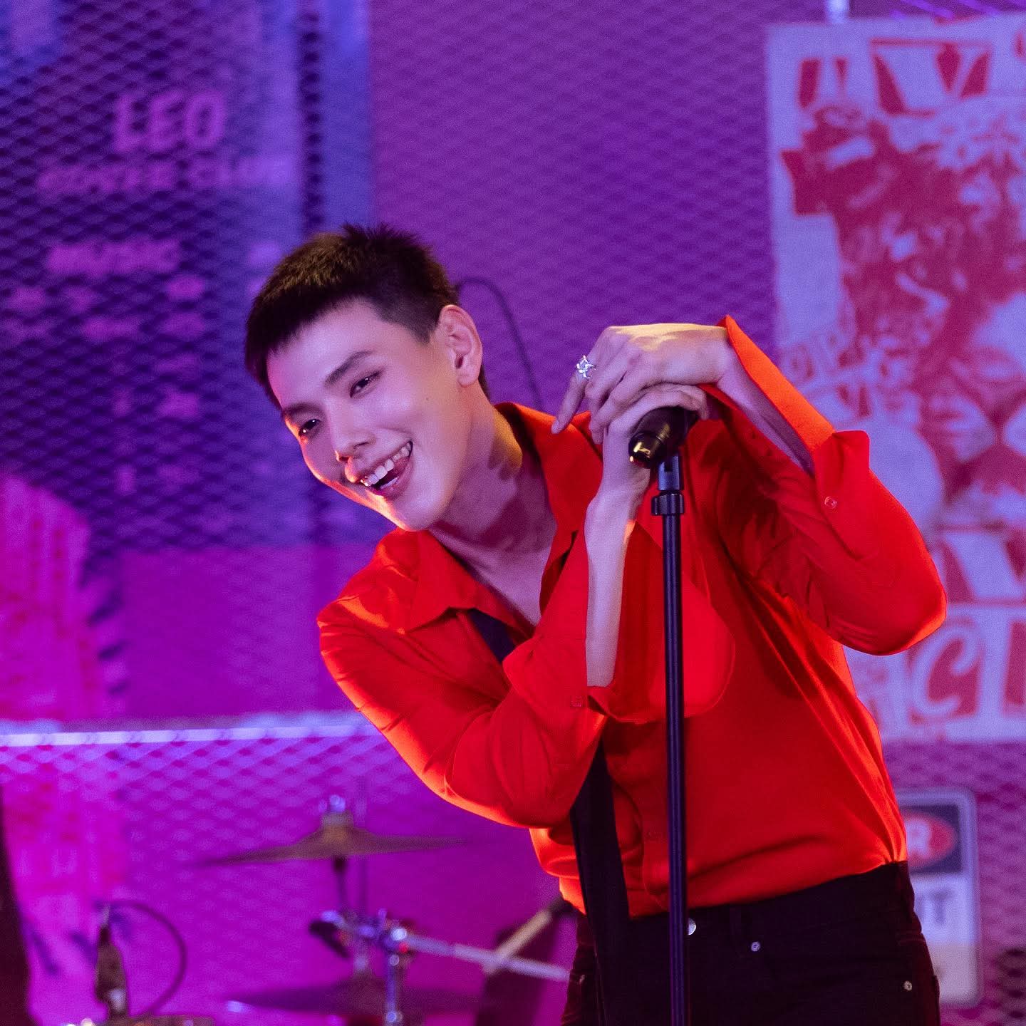 Nam diễn viên từng tham gia chương trình sống còn để giành cơ hội ra mắt trong nhóm nhạc T-pop.