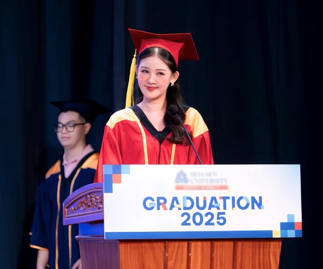 Hoa hậu Lê Âu Ngân Anh trở thành Phó khoa, là thành viên nhỏ tuổi nhất trong hàng ngũ lãnh đạo ở trường đại học.