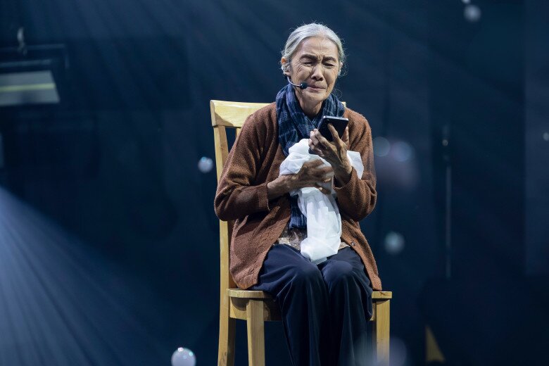 Diễn viên gạo cội Thanh Hiền xuất hiện hỗ trợ cho đội.