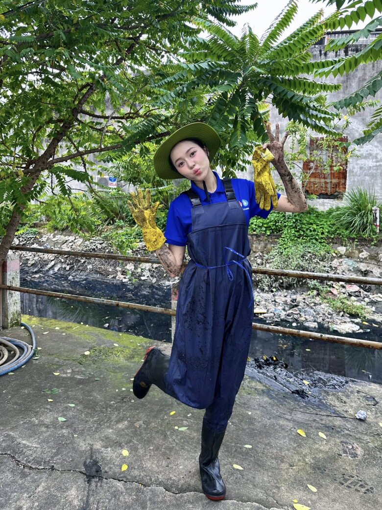 Người đẹp để lại ấn tượng khi thường xuyên làm thiện nguyện, đời tư không ồn ào.