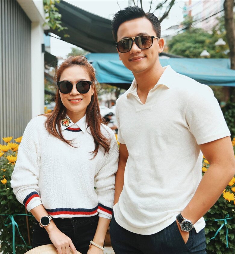 Cả 2 cho biết đối xử với nhau như những người bạn, thường chia sẻ nhiều điều trong cuộc sống.