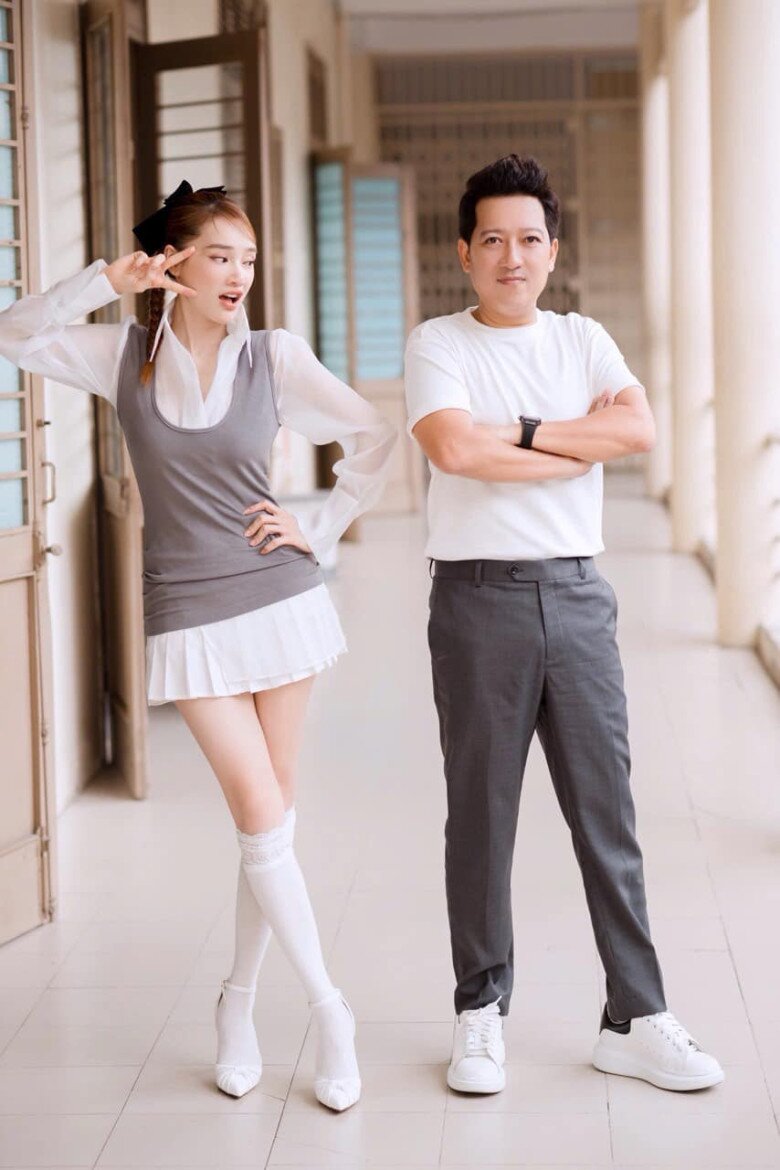 Hôn nhân hạnh phúc viên mãn của Trường Giang và Nhã Phương khiến khán giả ngưỡng mộ.