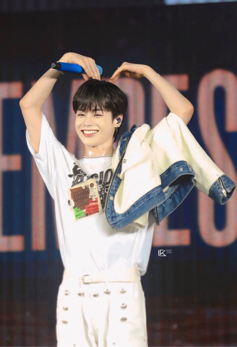 Hanbin - Ngô Ngọc Hưng, nam idol người Việt hiếm hoi ở thị trường âm nhạc K-pop.