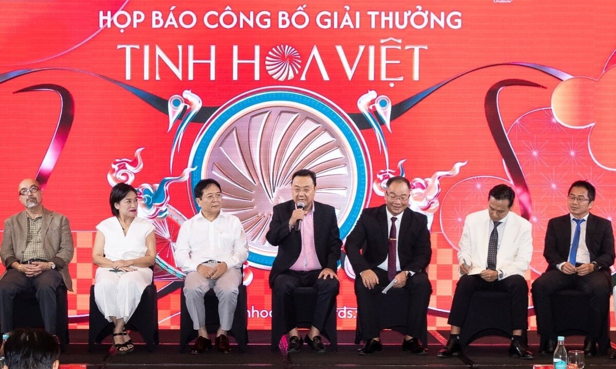 Giải thưởng Tinh hoa Việt được định hướng tổ chức hàng năm.