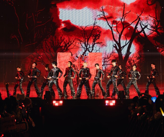 Nhóm nhạc nam hàng đầu Thái Lan - BUS xuất hiện ở Công diễn 4.