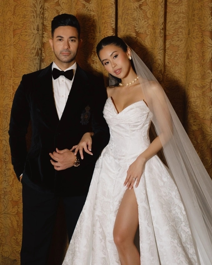 Vợ chồng Tiên Nguyễn trích tiền mừng cưới để làm từ thiện.