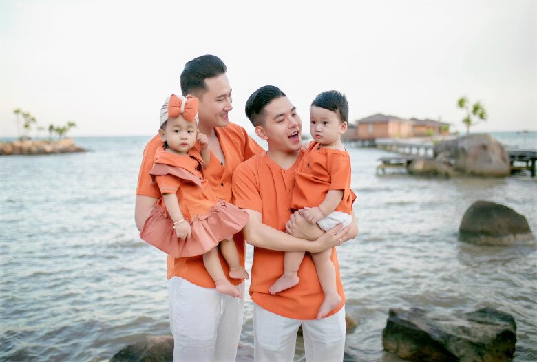 2 nhóc tì đáng yêu nhà Thanh Đoàn và Hà Trí Quang.